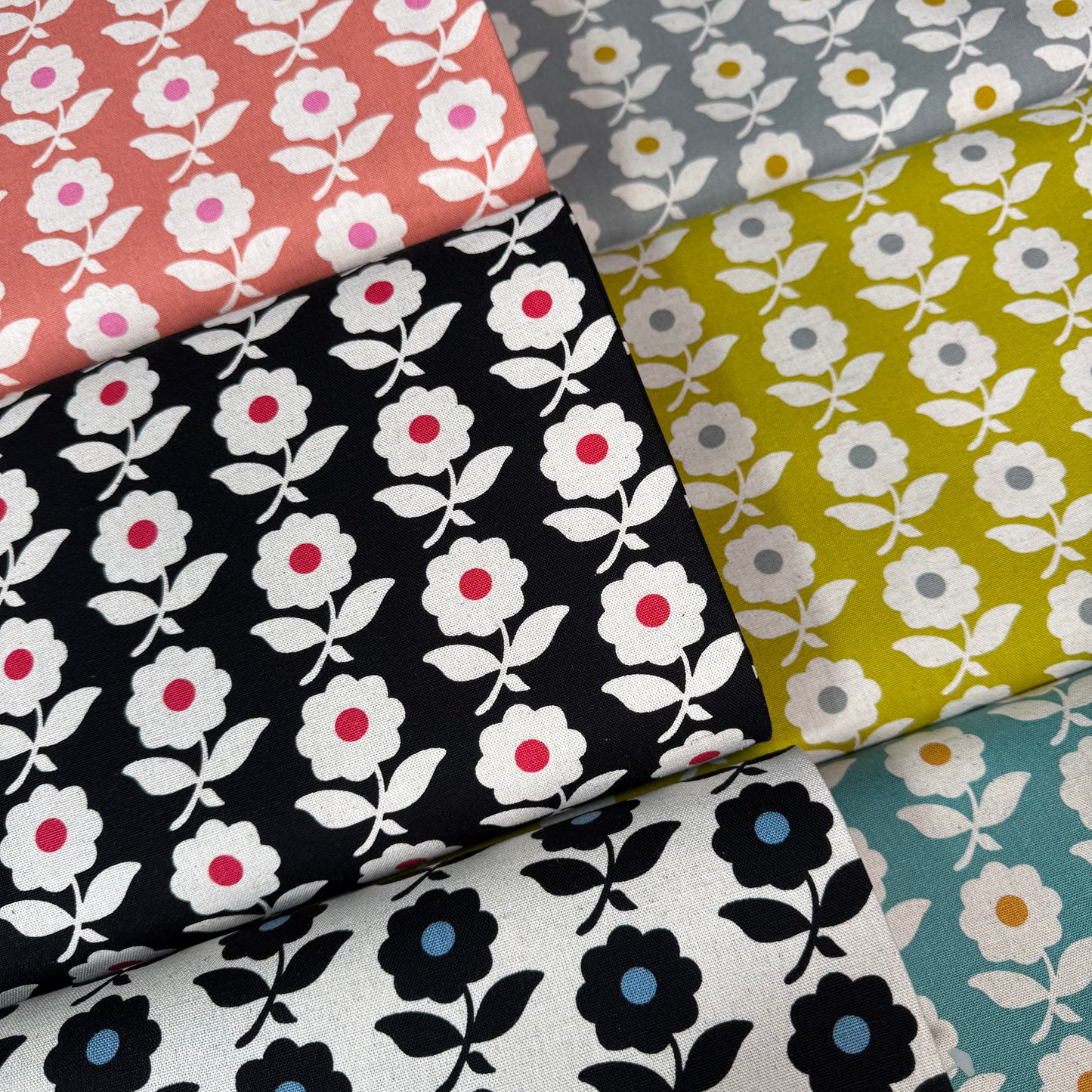 Flowers Cotton-Linen Canvas - Japanese Import - Aqua/Gold/Natural