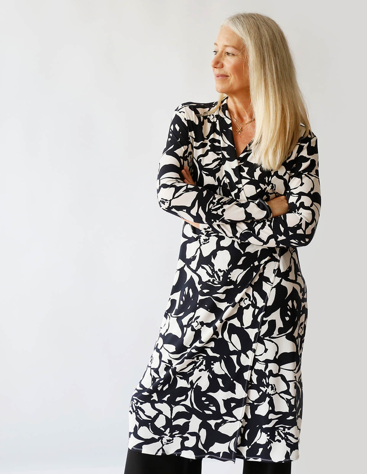 wrap dress jersey fabric 100% Silk Jersey Midi Wrap Dress in Circular Contrast