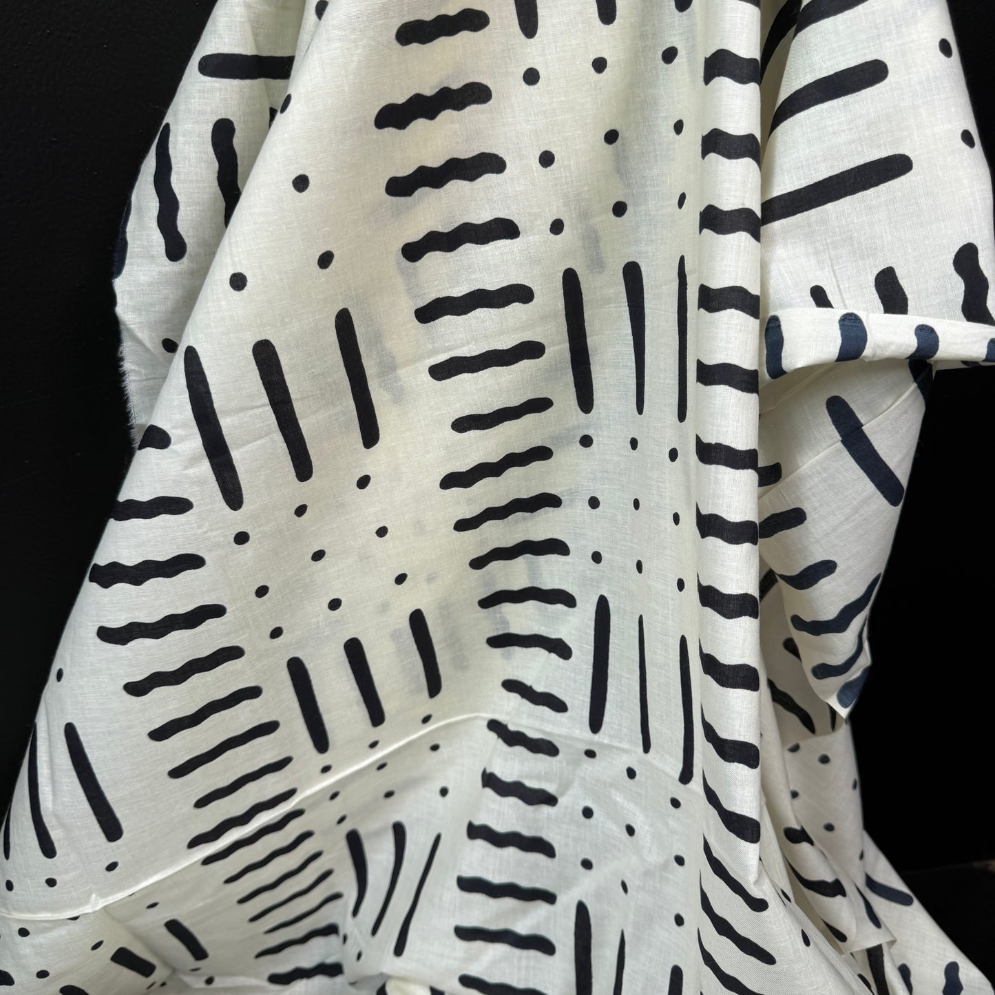 Aurora Lines Winter White - Bagru Indian Cotton Screen Print