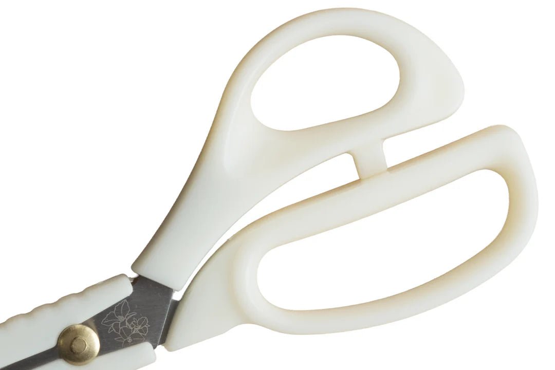 Bloom Series 8.5" Fabric Scissors - White - LDH Scissors - Simplifi Fabric