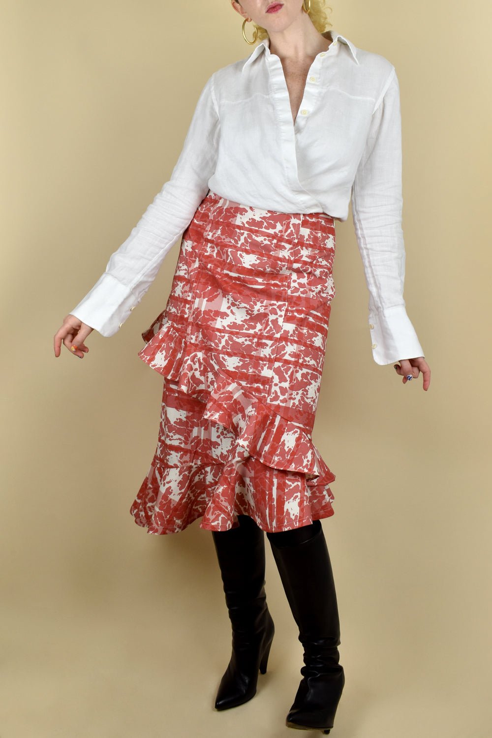Gone Rogue Skirt Paper Sewing Pattern - Izzie - Simplifi Fabric
