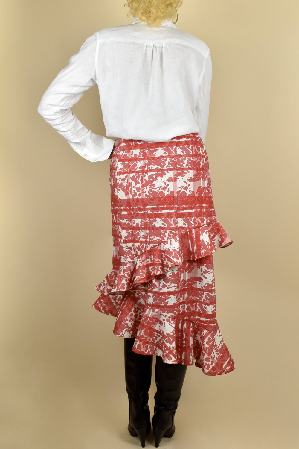 Gone Rogue Skirt Paper Sewing Pattern - Izzie - Simplifi Fabric