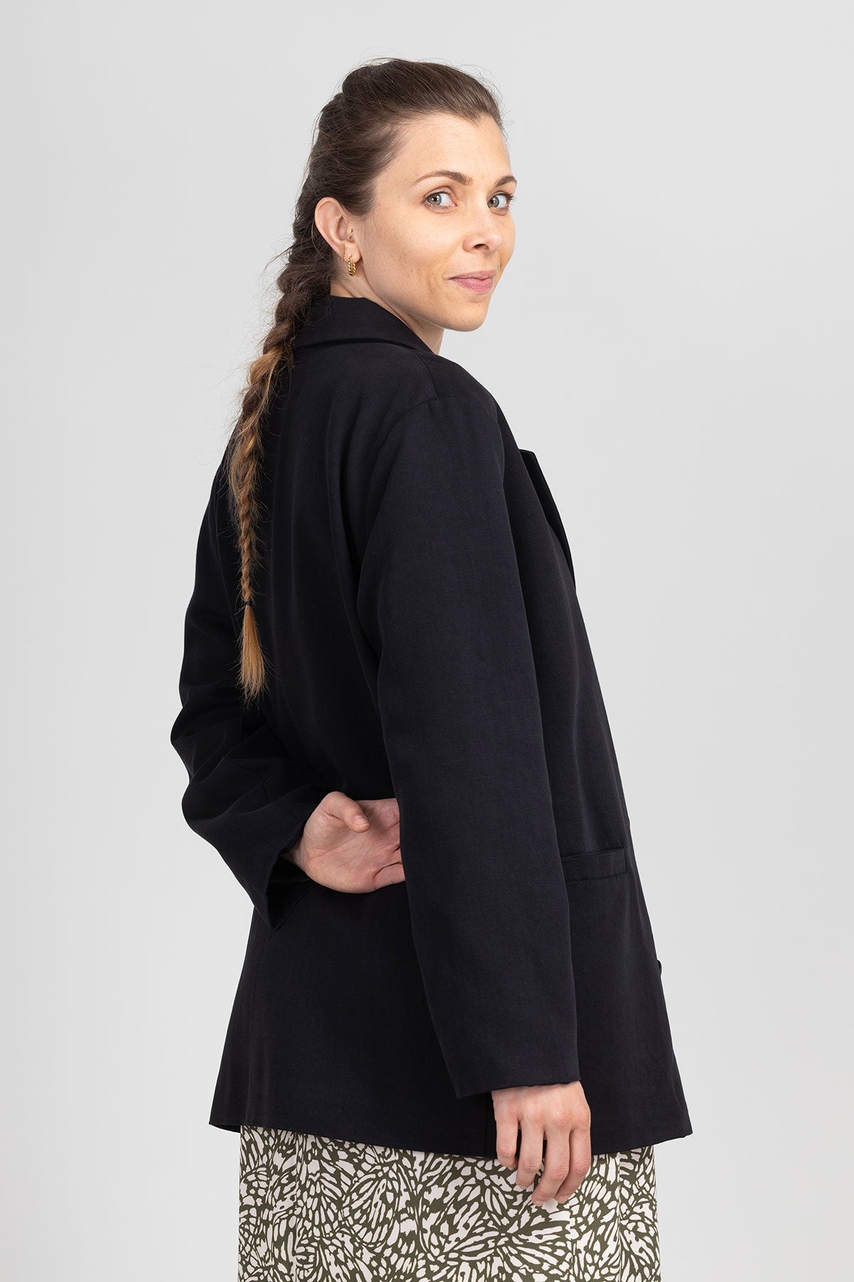 I am ROSE - Oversized Double - Breasted Blazer Pattern - I AM PATTERNS - Simplifi Fabric