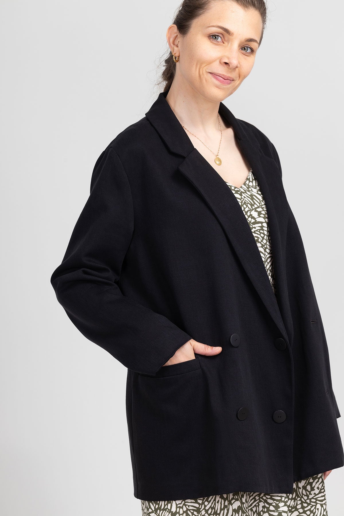 I am ROSE - Oversized Double - Breasted Blazer Pattern - I AM PATTERNS - Simplifi Fabric