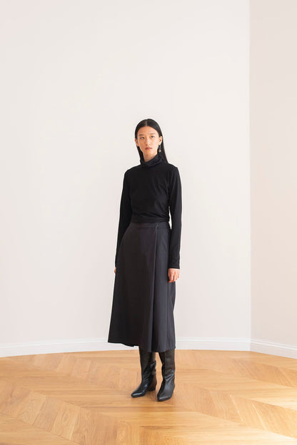 LUCE Trousers by Kaisa Rissanen PDF Sewing Pattern - TAUKO - Simplifi Fabric