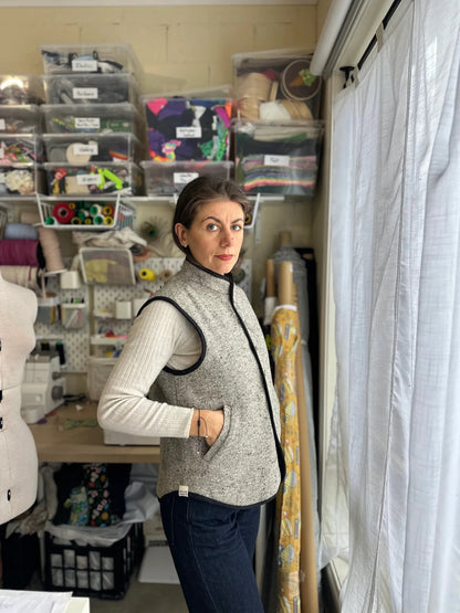 Nonni Vest Gender Neutral Adult PDF Sewing Pattern - Atelier Mimito - Simplifi Fabric