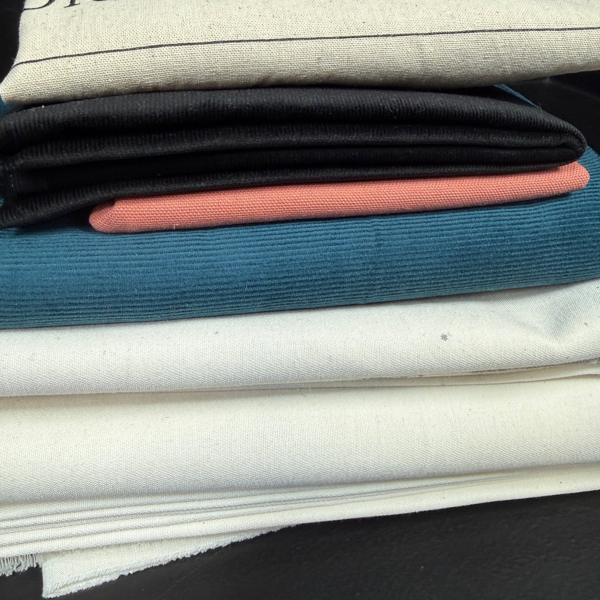 SALE BOX 0327A - Simplifi Fabric