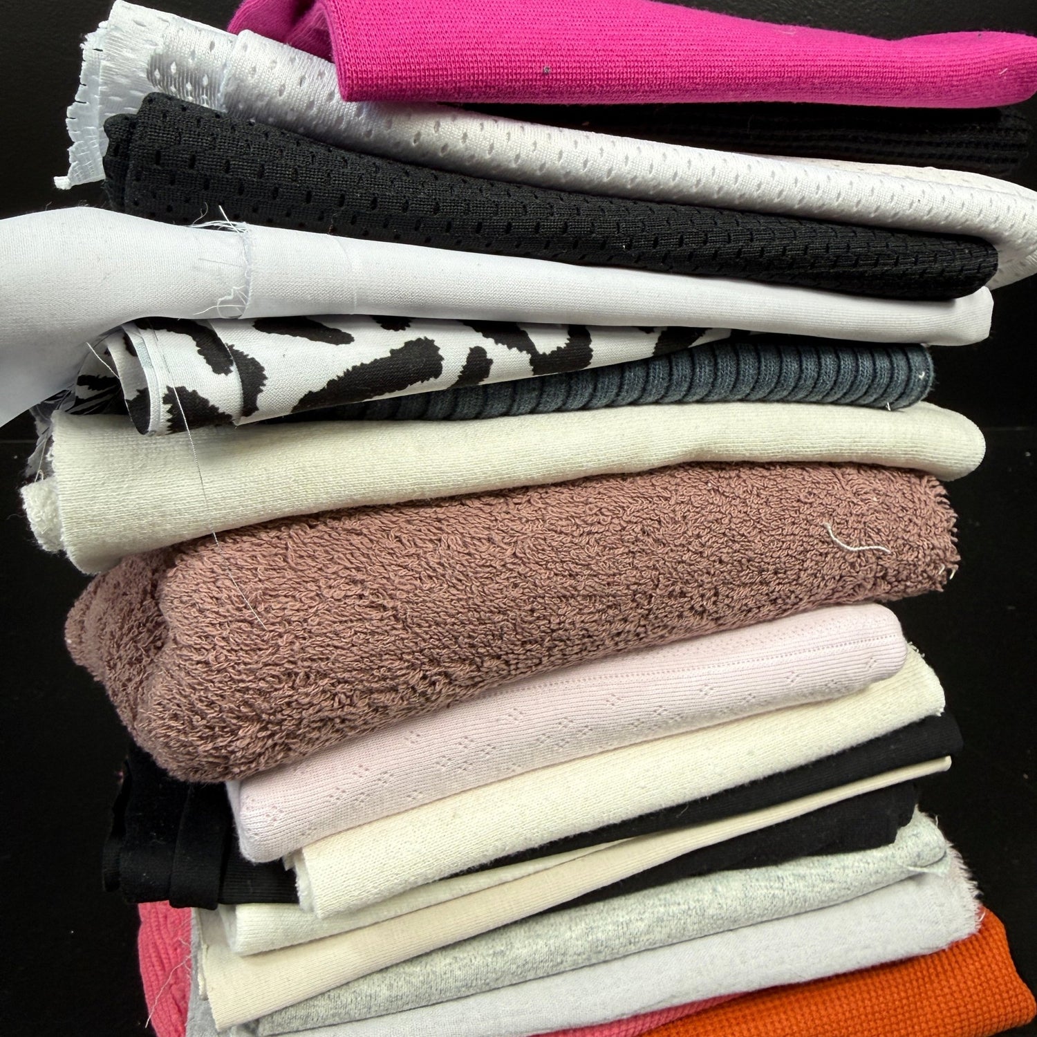 SALE BOX 0327K - Simplifi Fabric