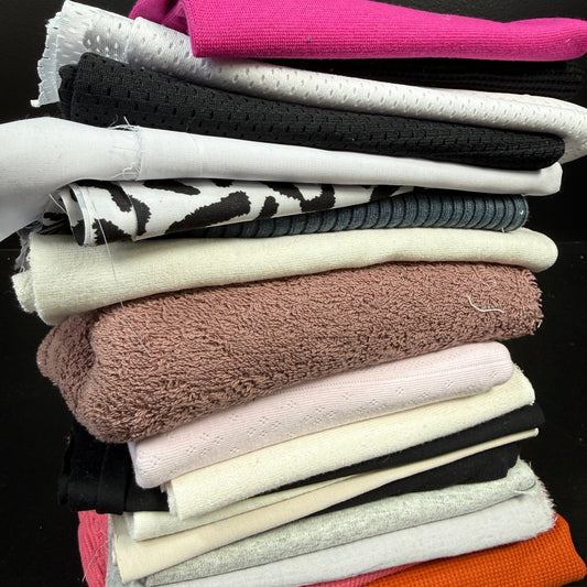 SALE BOX 0327K - Simplifi Fabric