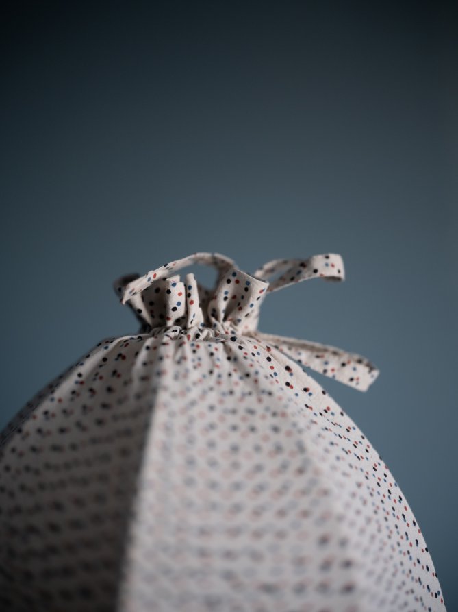 The Petite Pomegranate Lampshade Cover PDF Pattern - Merchant & Mills - Simplifi Fabric