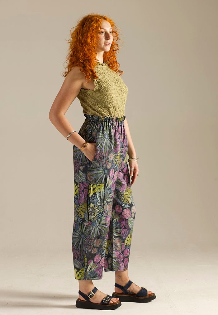 Tyto Pants - Paper Sewing Pattern - Sew Different - Simplifi Fabric